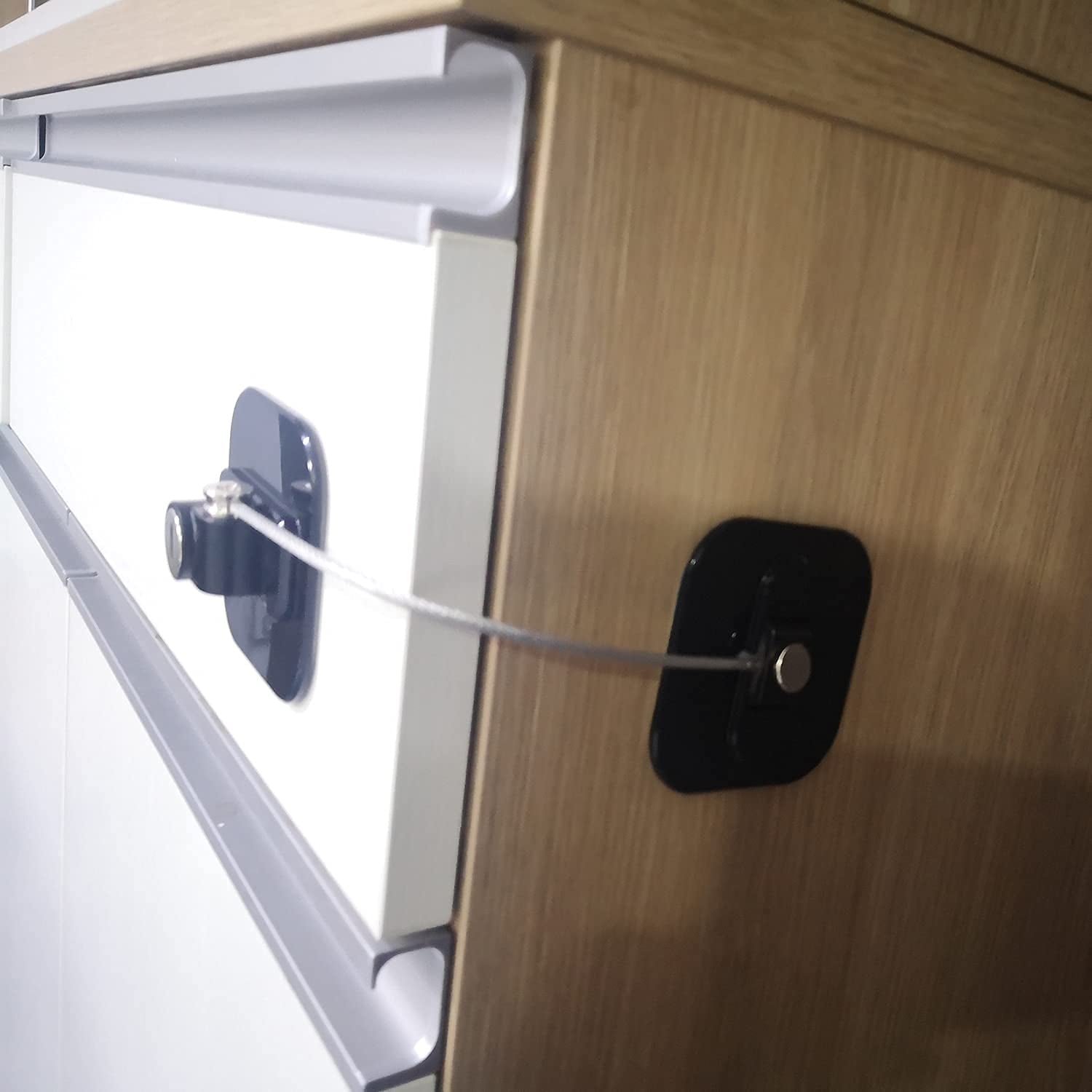 Upgraded Child Proof Refrigerator Door Lock, Large Base 1-Pack, Fridge Locks for Kids with Key